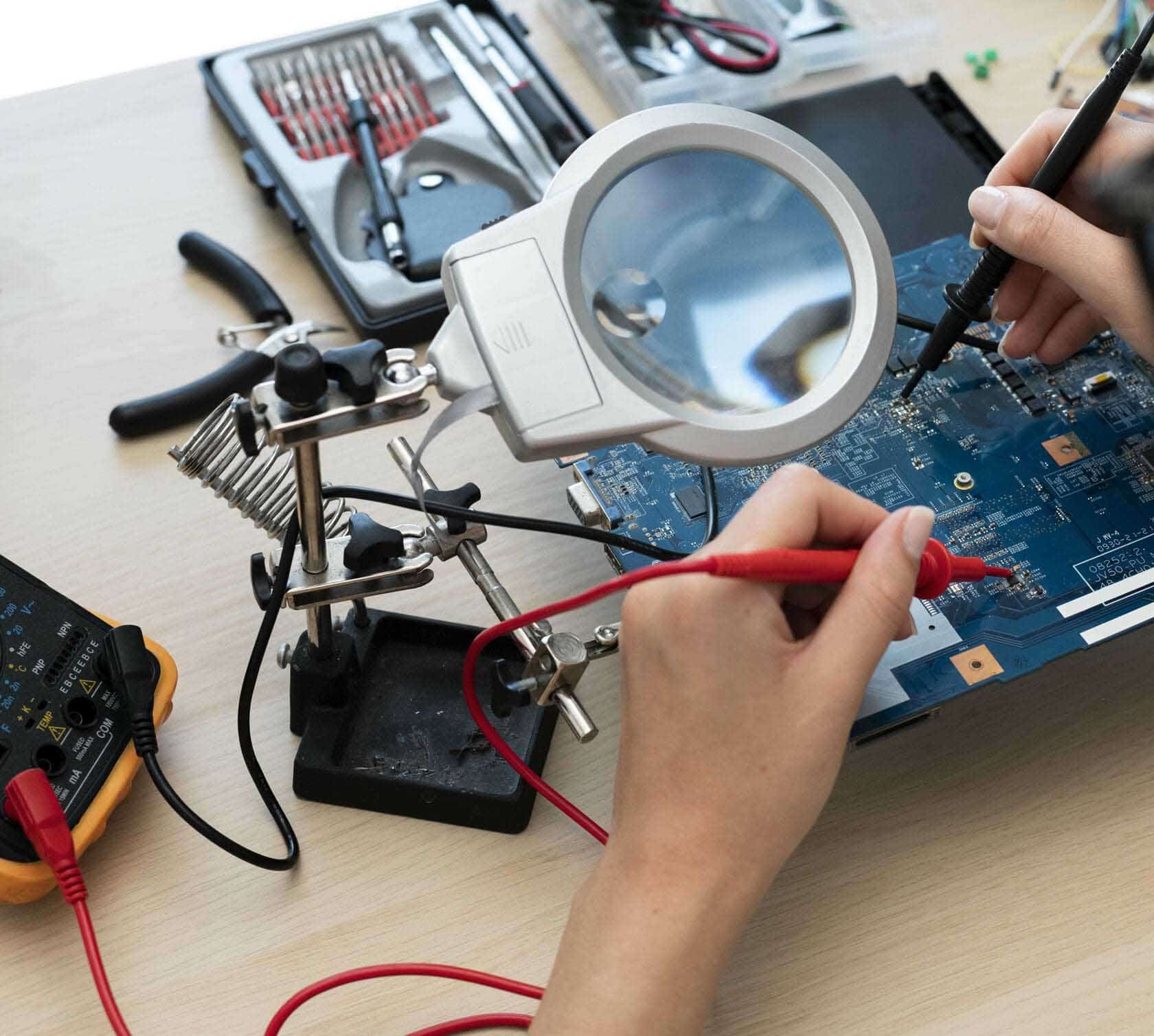 Serwis komputerów dla firm, IT outsourcing we Wrocławiu – Fix Lab Center